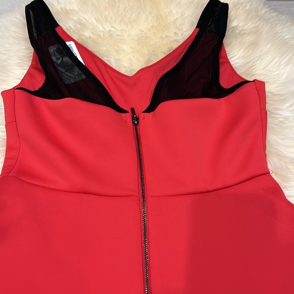 Forever 21 Scuba Dress in Coral with Back Zipper and Mesh Shoulder Straps Medium - Picture 5 of 6